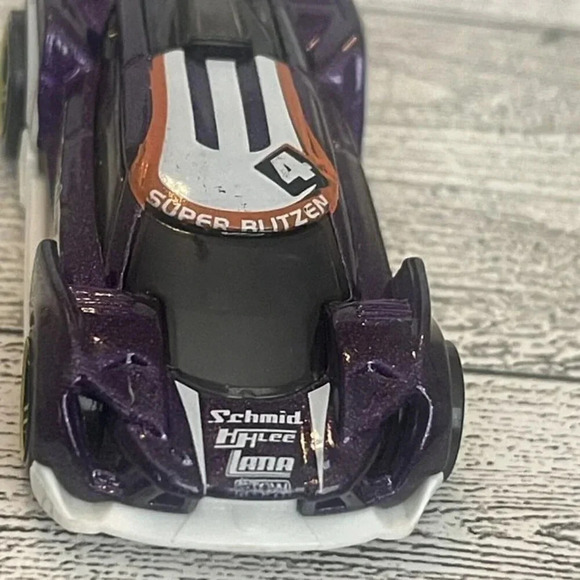 2010 Mattel Hot Wheels Super Biltzen Collectable Scale 1:64 - Picture 7 of 10